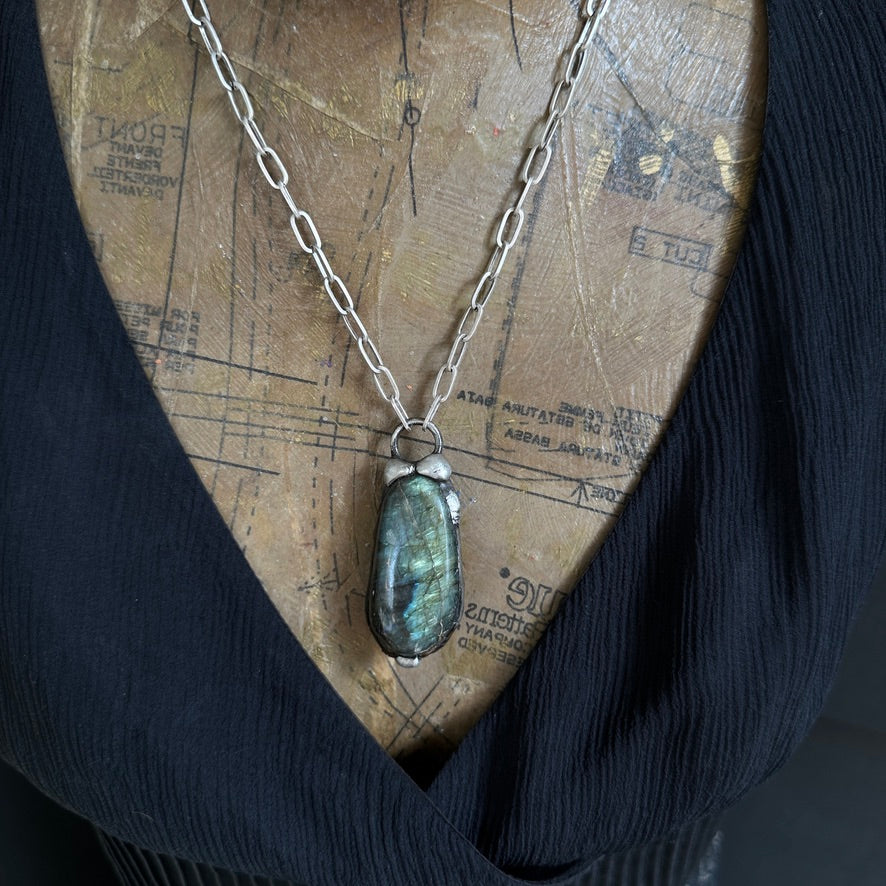 Magic ~ Labradorite Necklace