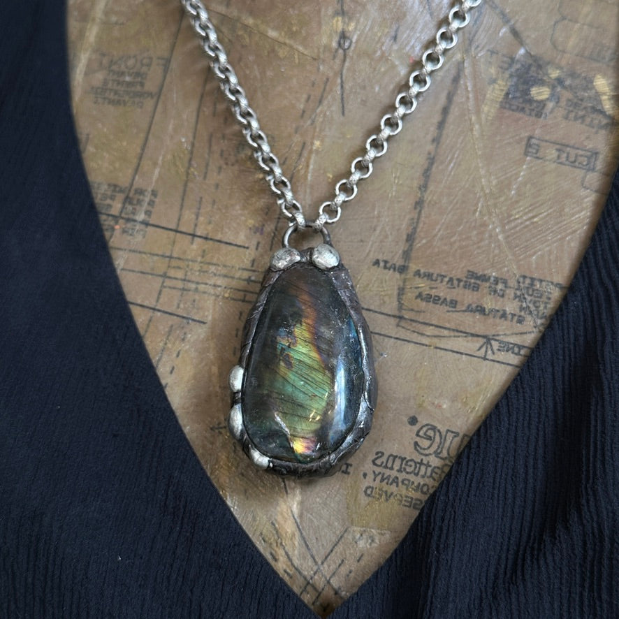 Magic ~ Labradorite Necklace