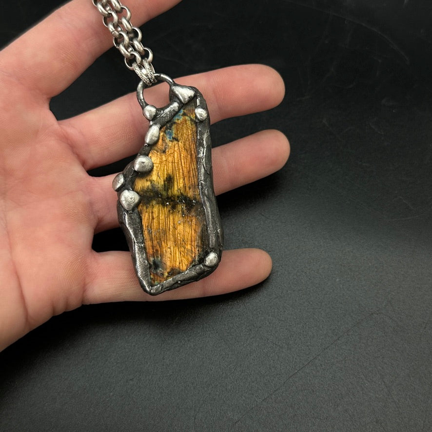 Glow ~ Labradorite Necklace