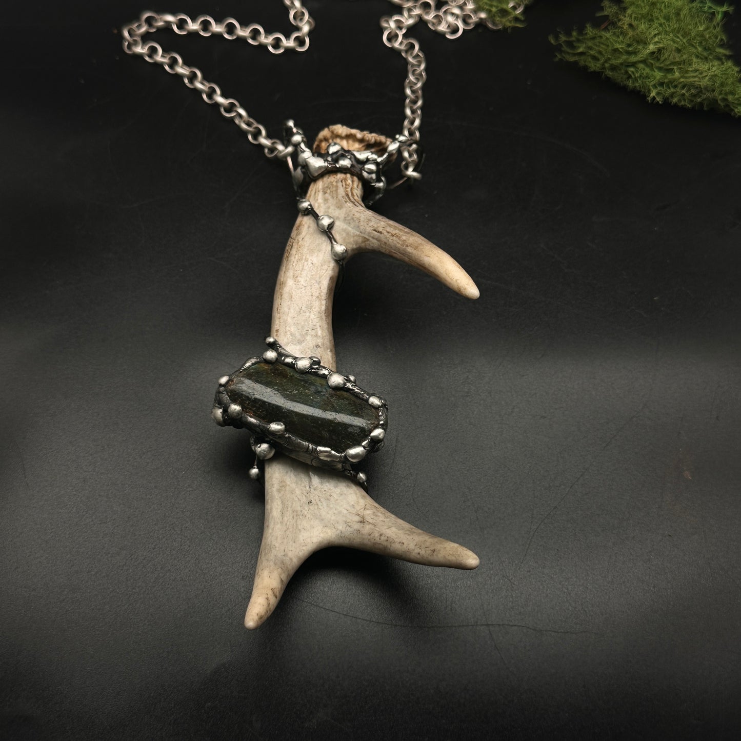 Ørion ~ Antler Necklace With Labradorite