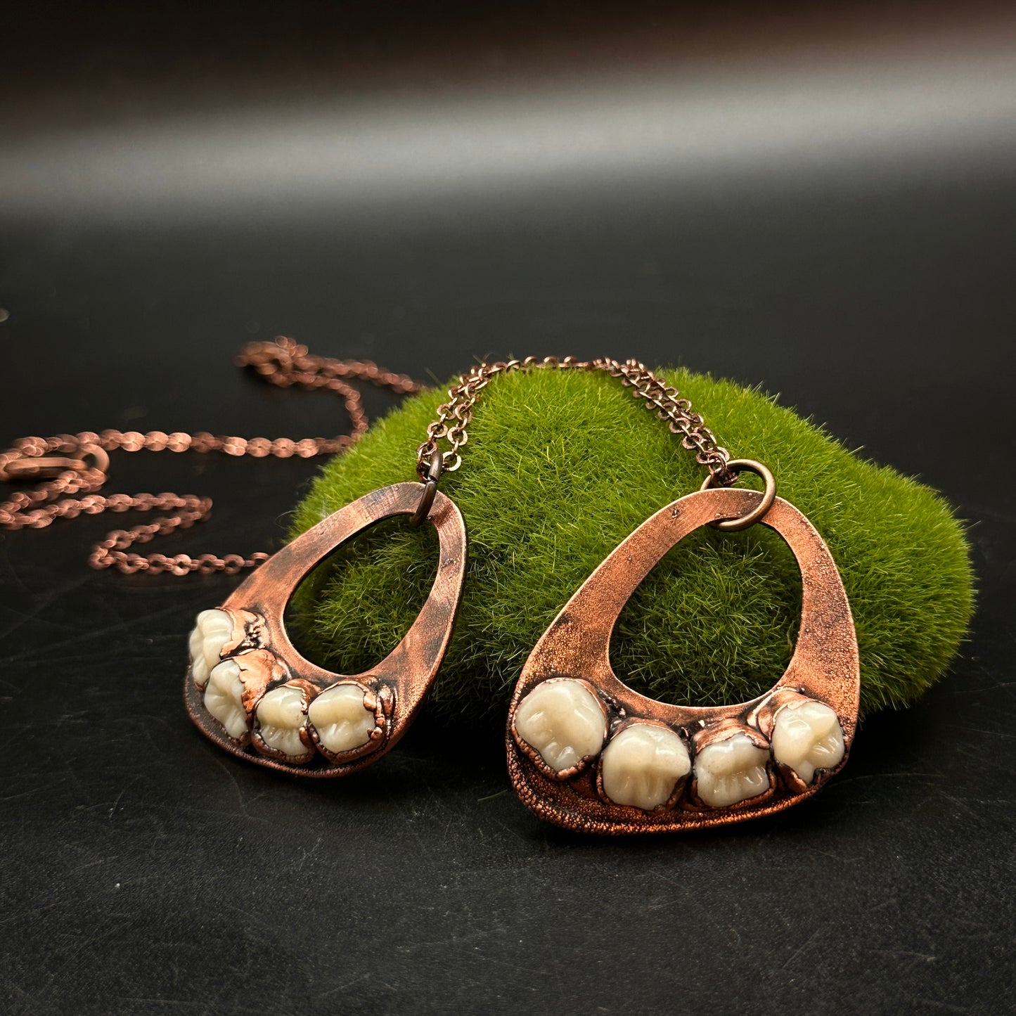 Chompzz ~ 4 Tooth Pendant