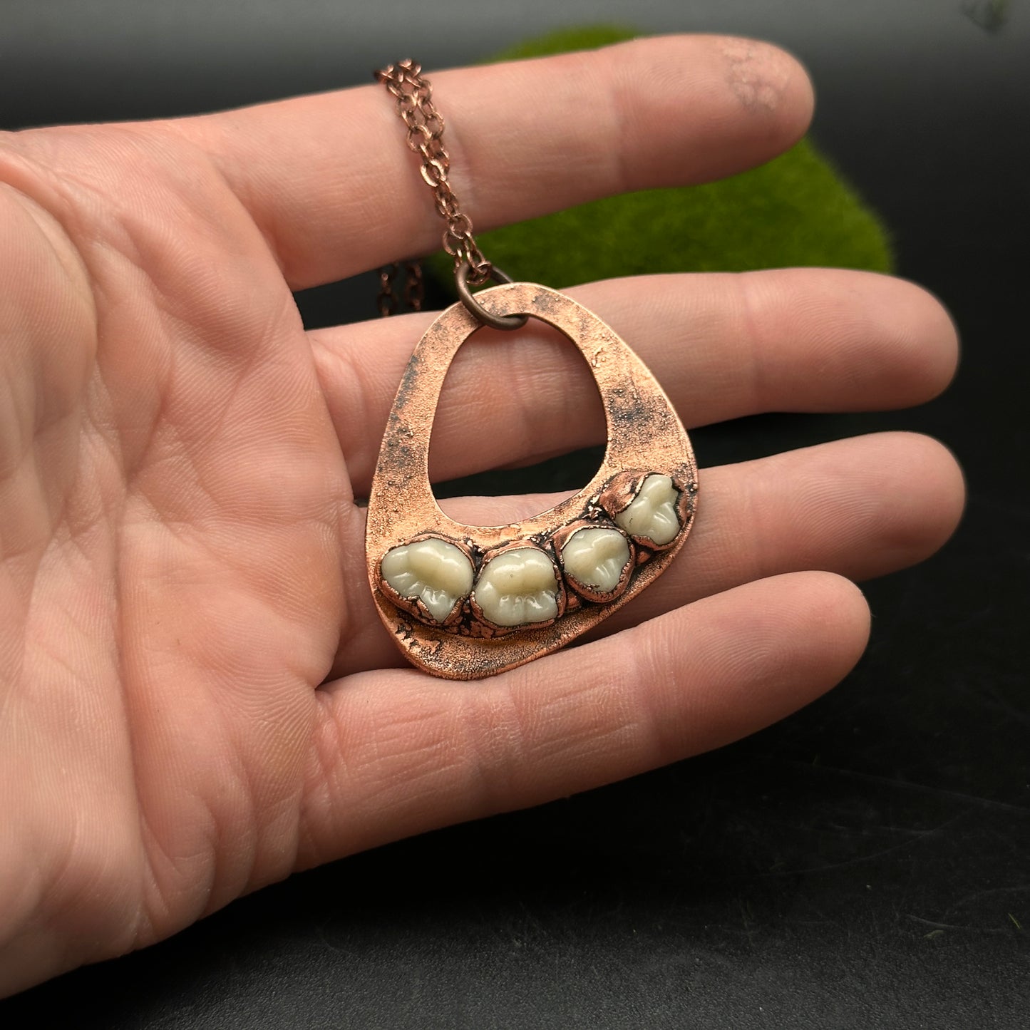 Chompzz ~ 4 Tooth Pendant