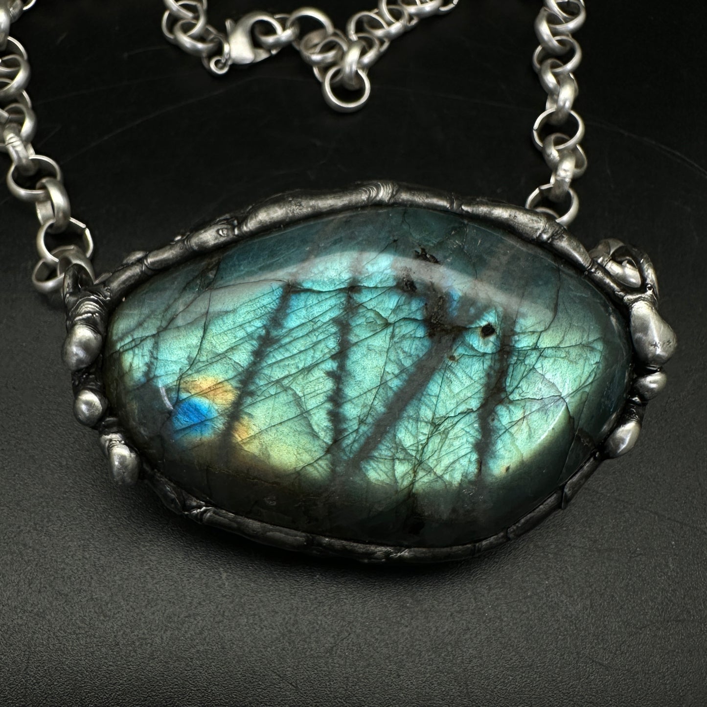 Witchlight Veil ~ XXL Flash Labradorite Necklace