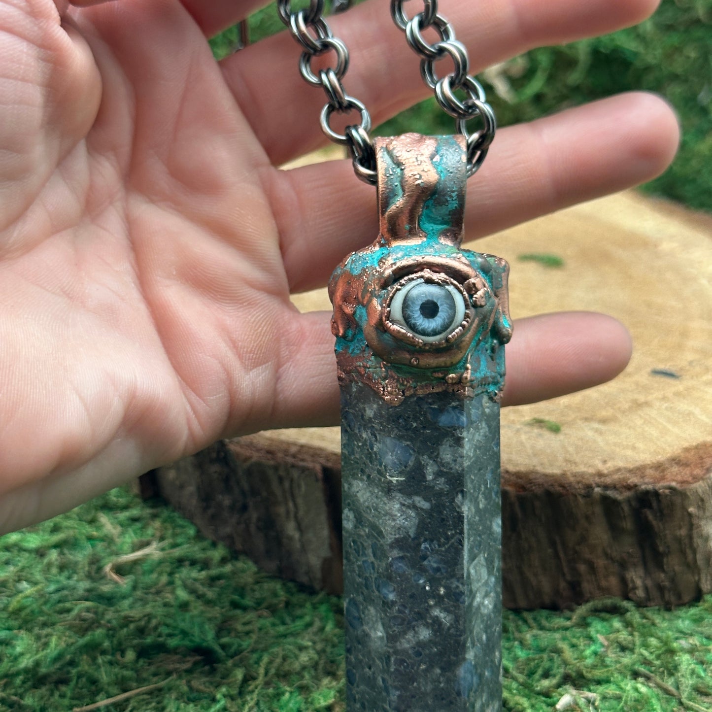 Vector ~ Power Point Necklace