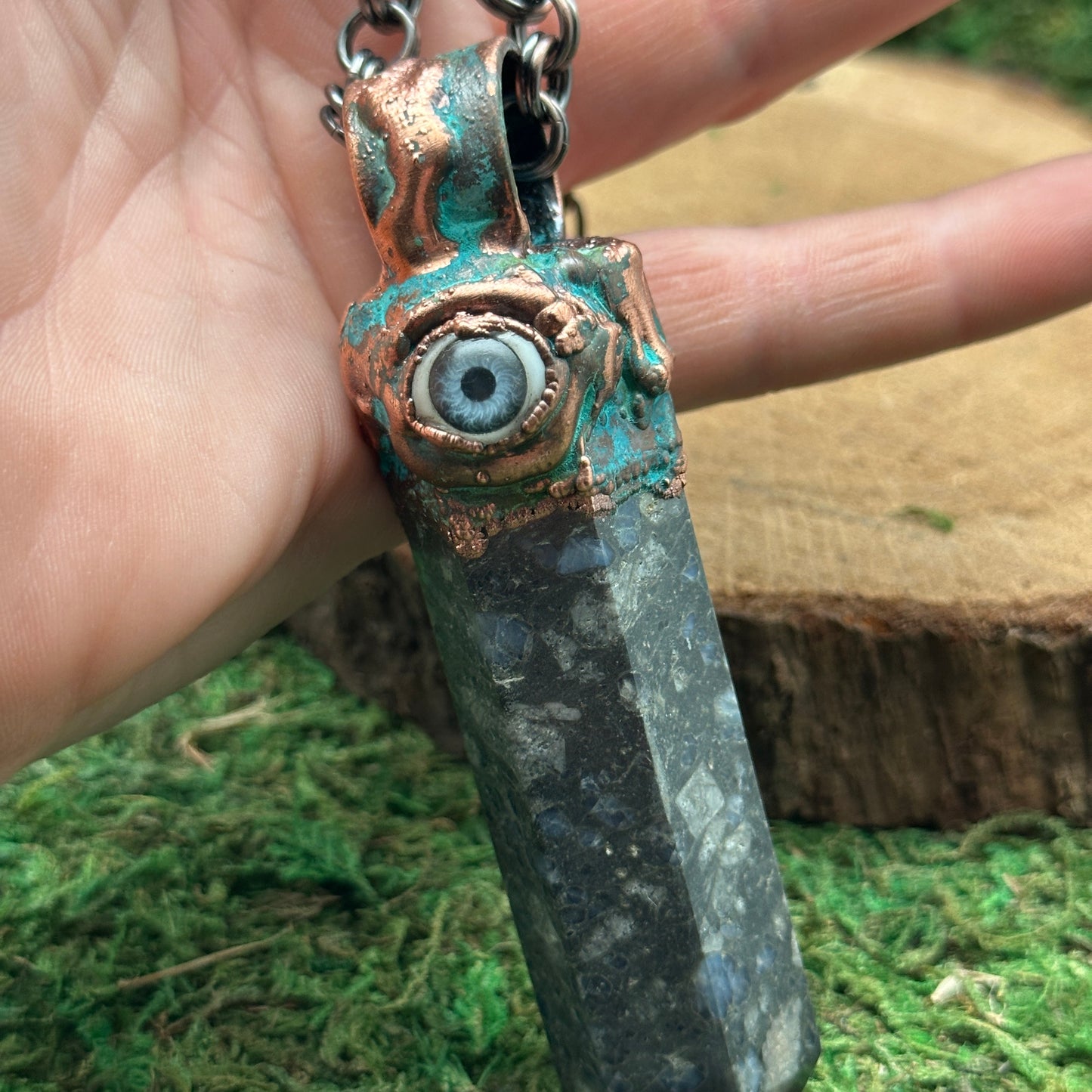 Vector ~ Power Point Necklace