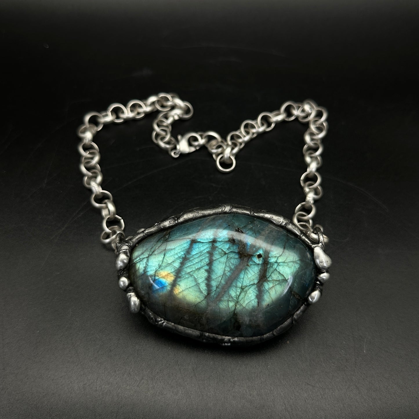 Witchlight Veil ~ XXL Flash Labradorite Necklace