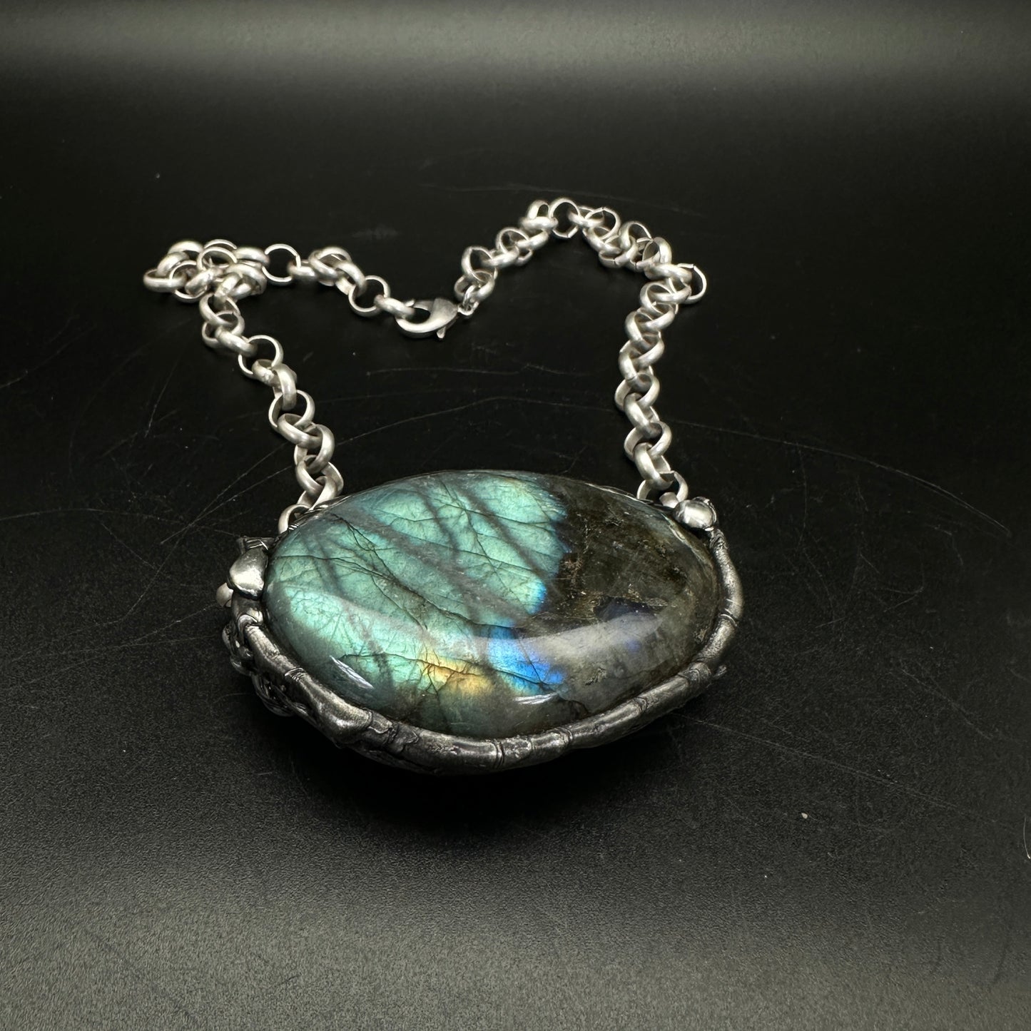 Witchlight Veil ~ XXL Flash Labradorite Necklace